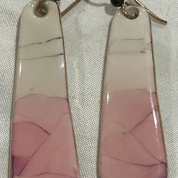 Pink Triple Tone- Hand made Ceramic Dangle 22k gold / platinum Earring🌸 - Picture 10 of 16